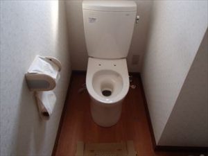 トイレ入れ替え工事