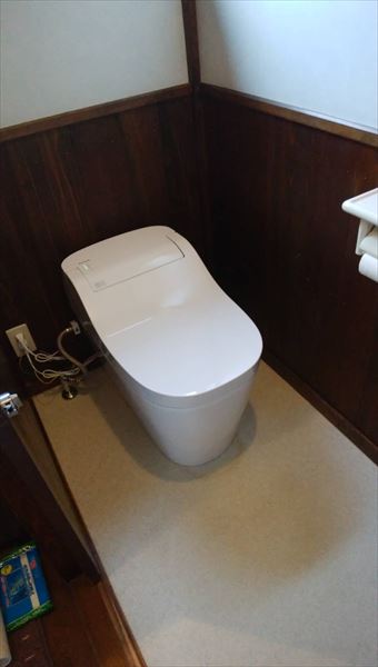 穂高トイレ交換工事