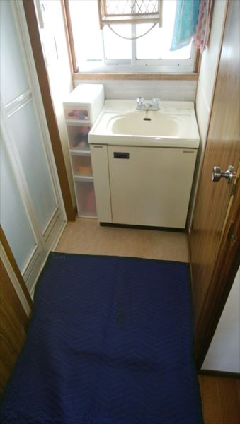 洗面台　施工前