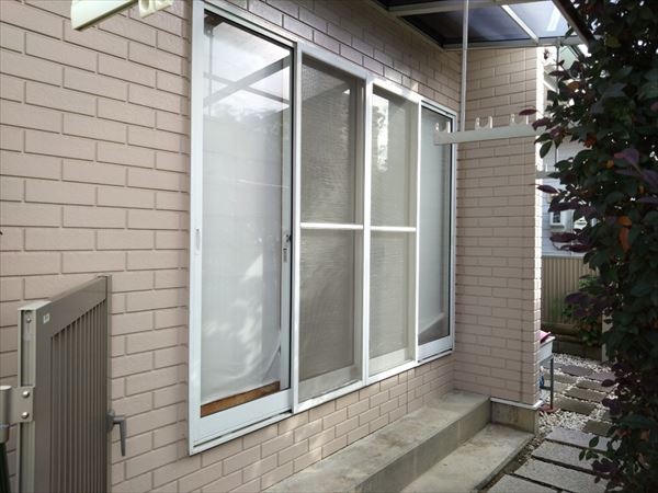 外窓　施工前
